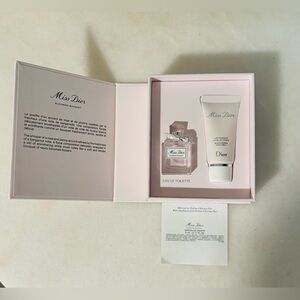 Miss Dior Blooming Bouquet mini set.